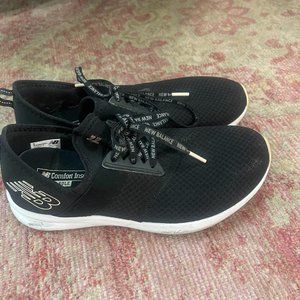 New Balance Comfort Light Weight Sneakers